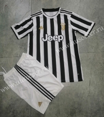 2021-22 Juventus Home Black & White Soccer Uniform-709