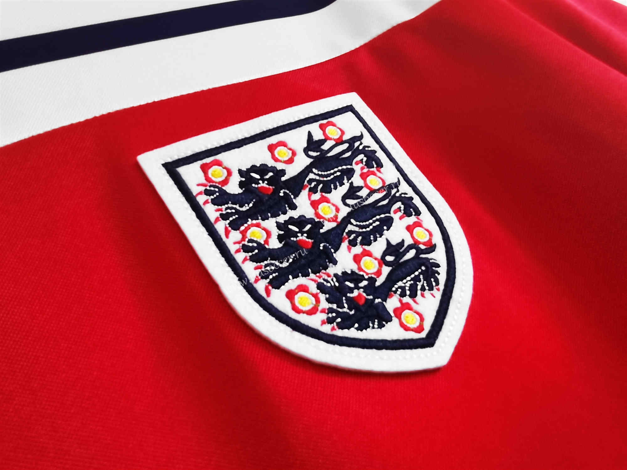 1982 England Away Red Thailand Soccer Jersey AAA-c1046-England| topjersey