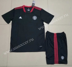 2021-2022  Manchester United Black training  Soccer Uniform