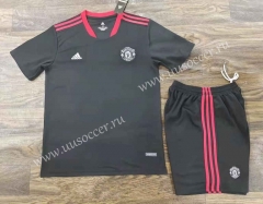 2021-2022  Manchester United Black training  Soccer Uniform-709