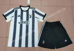 2022-23  Juventus Home Black&White Soccer Uniform-718