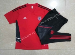 2022-23 Bayern München Red sleeves  Shorts-Sleeve Thailand Soccer Tracksuit Uniform-815