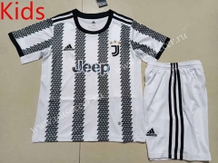 2022-23 Juventus Home  Black&White Youth/ Kids Soccer Uniform-507