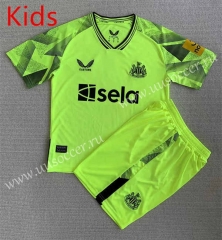 2023-2024 Newcastle United Goalkeeper Green Kids/Youth Soccer Uniform-AY