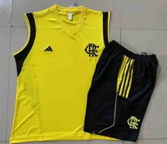 2024-25 Flamengo Yellow Thailand Tracksuit Shorts Sleeve Uniform-815